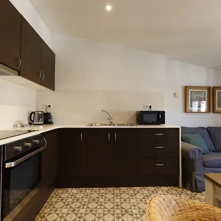 アパート Bravissimo Abeuradors, 3 Bedrooms In The Barri Vell ジローナ