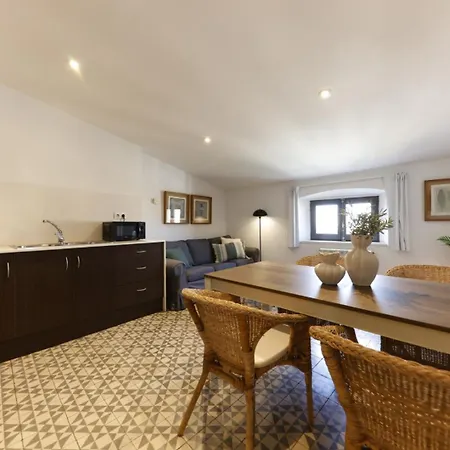 Bravissimo Abeuradors, 3 Bedrooms In The Barri Vell *