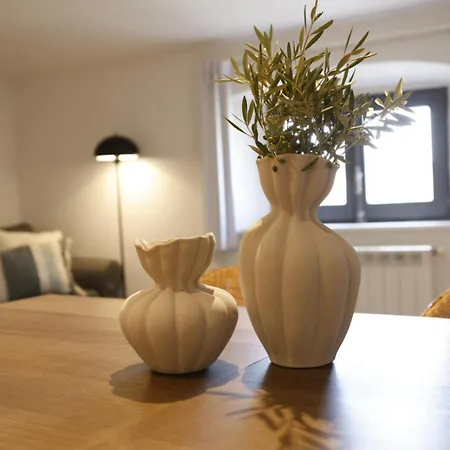 Bravissimo Abeuradors, 3 Bedrooms In The Barri Vell アパート ジローナ