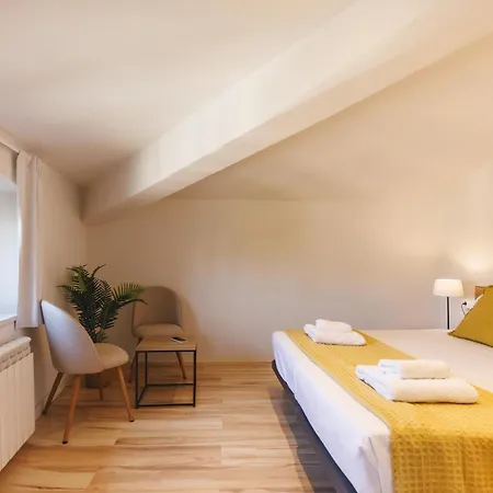 Apartment Bravissimo Abeuradors, 3 Bedrooms In The Barri Vell