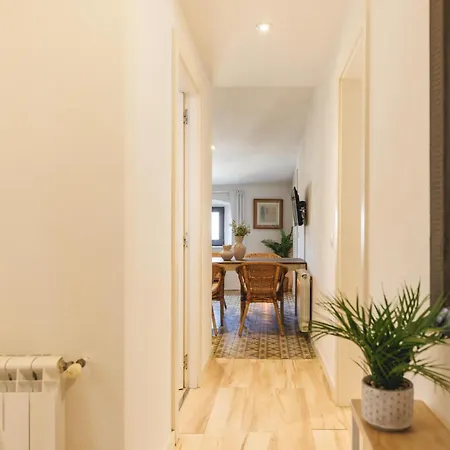 Bravissimo Abeuradors, 3 Bedrooms In The Barri Vell Girona