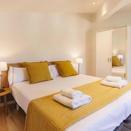 Apartment Bravissimo Abeuradors, 3 Bedrooms In The Barri Vell