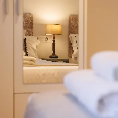 Apartment Bravissimo Abeuradors, 3 Bedrooms In The Barri Vell *